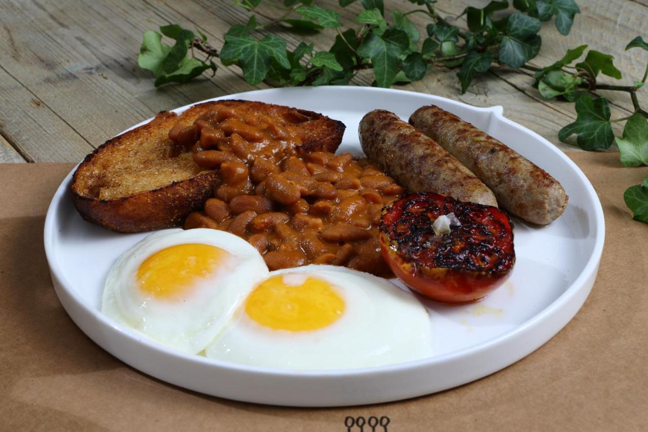 Shirvan Hotel City Yard Džidda Exteriér fotografie English breakfast