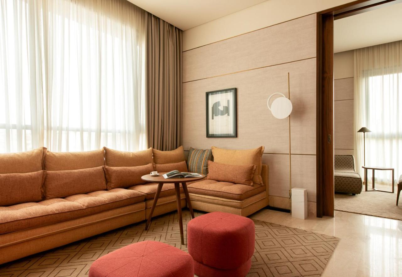Shirvan Hotel City Yard Džidda Exteriér fotografie A living room at the hotel