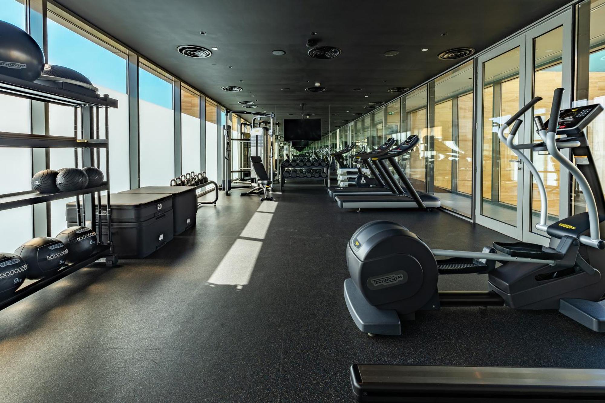 Shirvan Hotel City Yard Džidda Exteriér fotografie The gym at the 100 East 53rd Street building